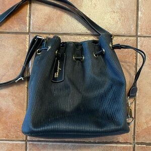 Vintage Salvatore Ferragamo Bucket Handbag 🖤